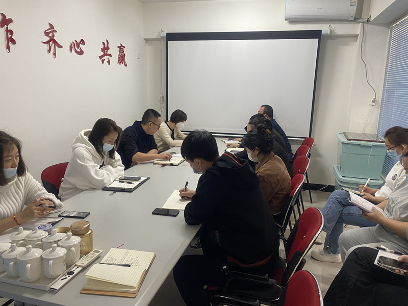 3.8区商务局召开进一步落实燃气安全工作会议1.jpg
