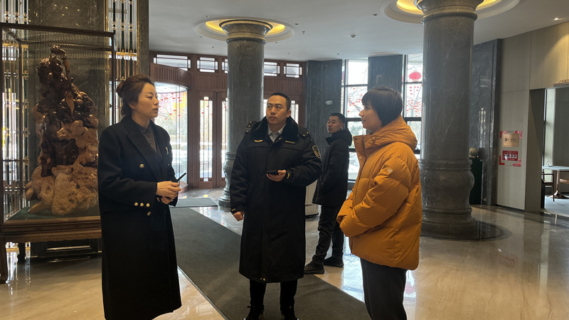 2.2区商务局开展宾馆、饭店等商务领域消防安全检查工作1.jpg