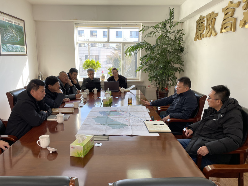 2.2张雪峰洽谈海州露天矿坑治理—打造阜新龙华圣域国际文化世纪城项目1.jpg