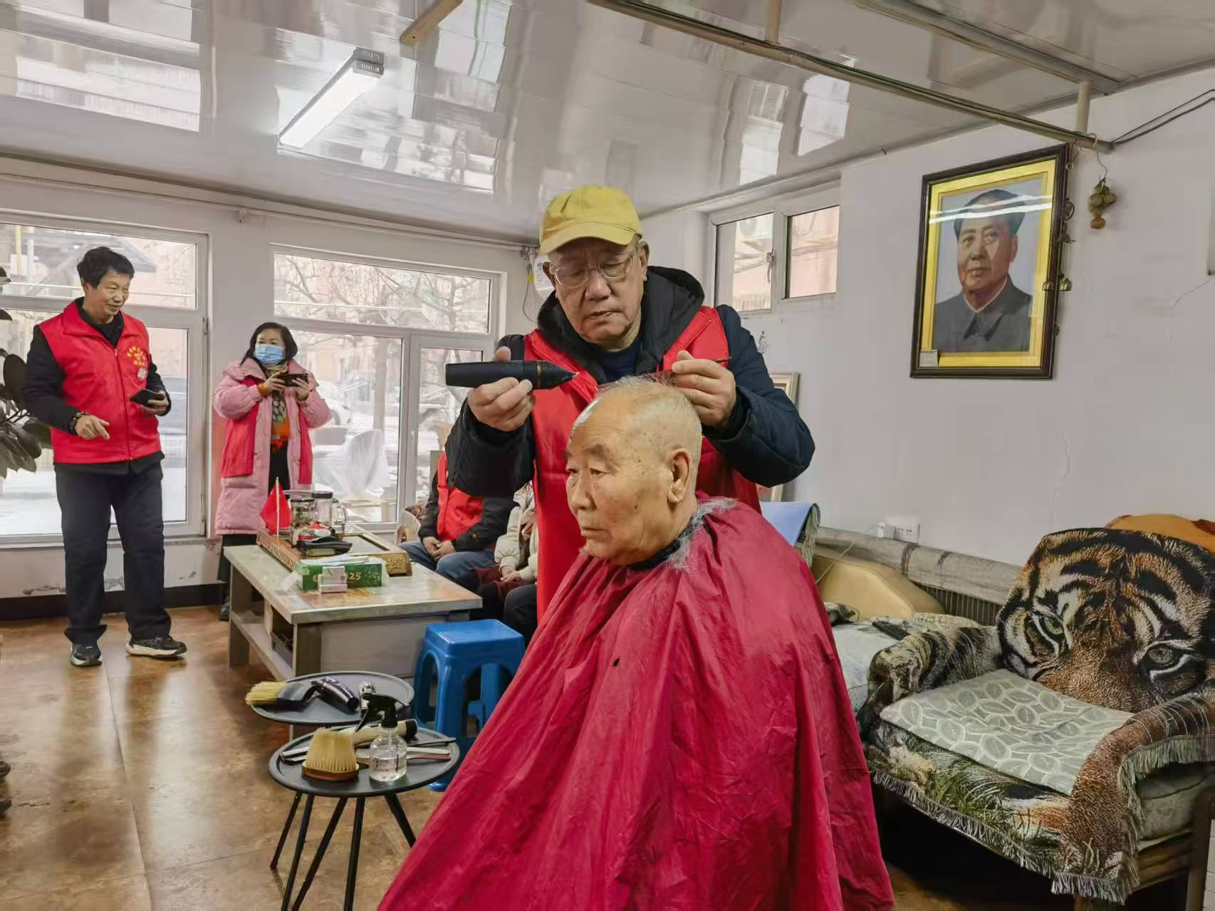 传承雷锋精神 爱满阳光社区-2.jpg